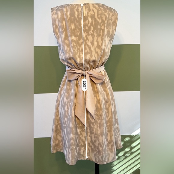 Simple Mini Dress - Picture 5 of 6